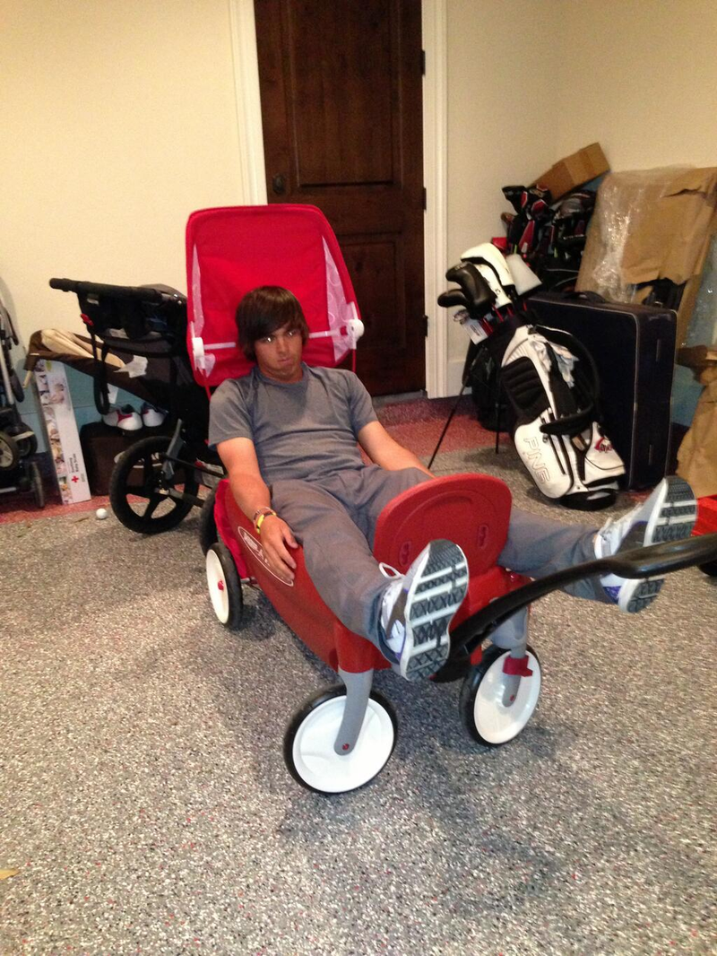 Illustration for article titled Dufnering Is Now A Thing, Thanks To A Gaggle Of Silly Pro Golfers